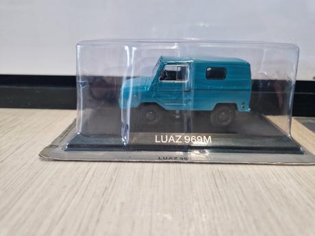 Modely deagostini autíčka mix,