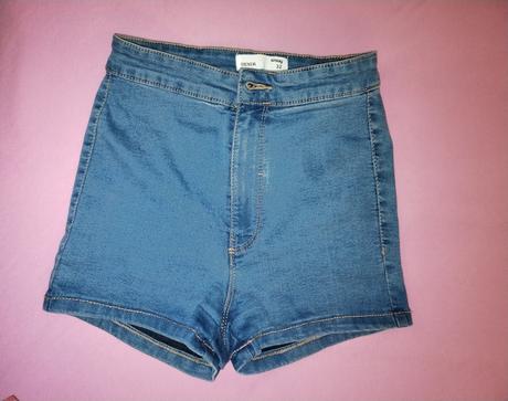 Šortky, sinsay,32