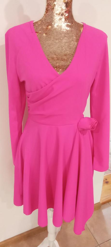 Exkluzívne šaty s ruzou, m