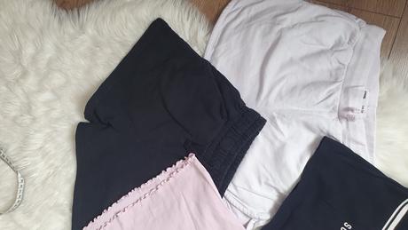 Ex tričko a 2x sortky, reserved,146