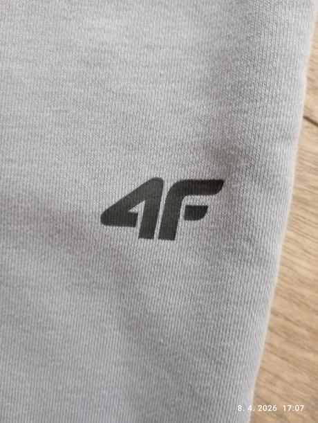 Super tepláky (už s poštovným), 146