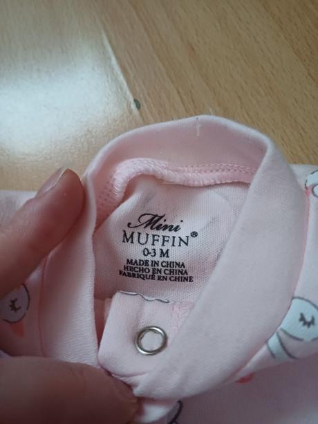 Labuťkové pyžamko, 62