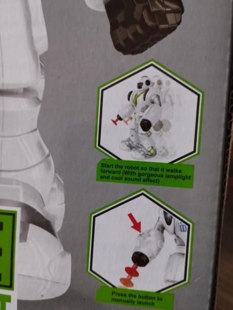 Robot-ešte zabalený, 