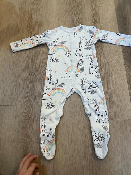 Jednodielne pyzamko, f&f,68