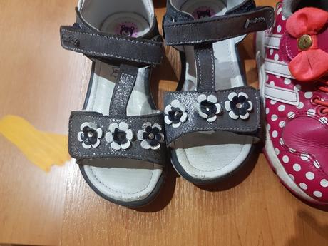 Topanky velkosti 26, 4 kusy, 26