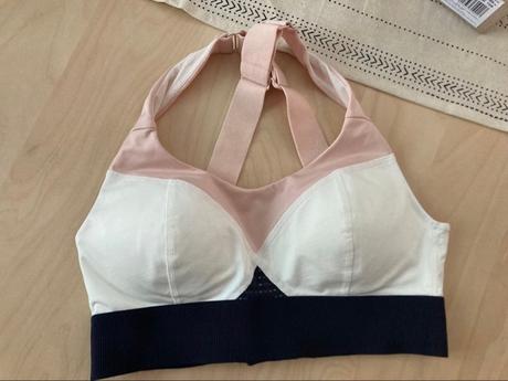 Sportova podprsenka, skiny,s