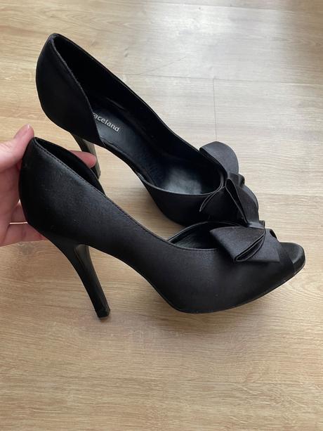 Čierne lodičky, graceland,38