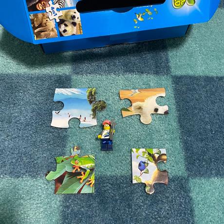 4v1 puzzle v kufríku,