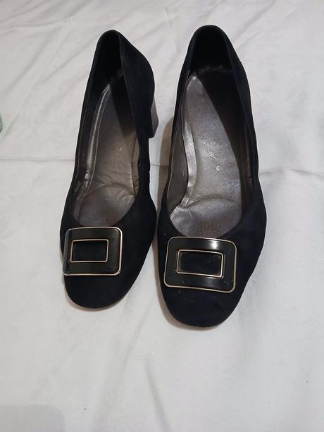 Čierne kožené poltopánky  veľ 40., 40