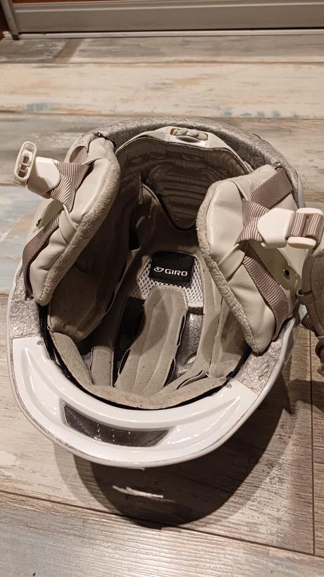 Kvalitná lyz.prilba, giro,s