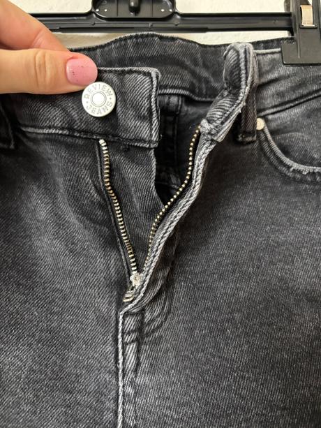 Review cierne dzinsy v. 26, review,26