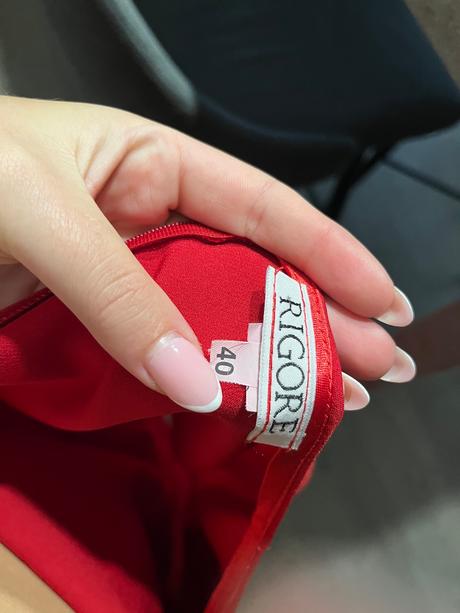 Spoločenské saty, m