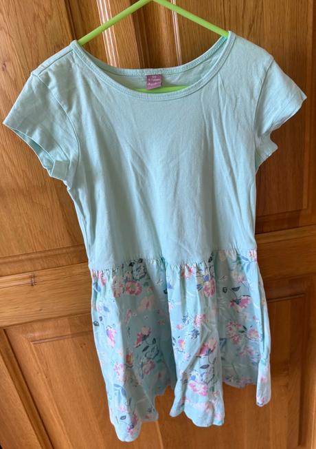 Krásne letné šaty veľa druhov, sinsay,122