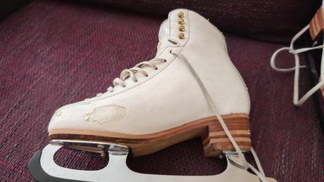 Predám profi korčule, 33