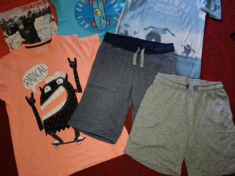 Letné trička a kraťasy, 152