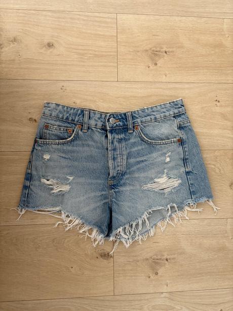 Šortky, zara,38