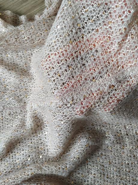 Elegantný oversize svetrík, 