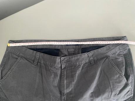 Pánske kraťasy, 44