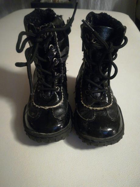 Štýlove čižmičky, 23