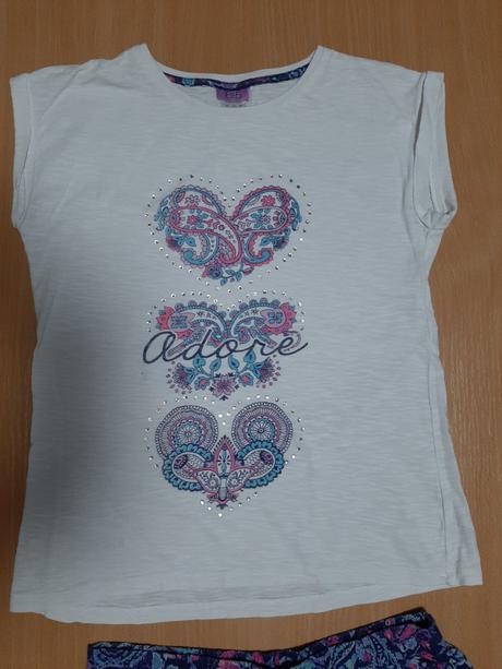 Kraťasy a tričko na 10-11 r., f&f,146