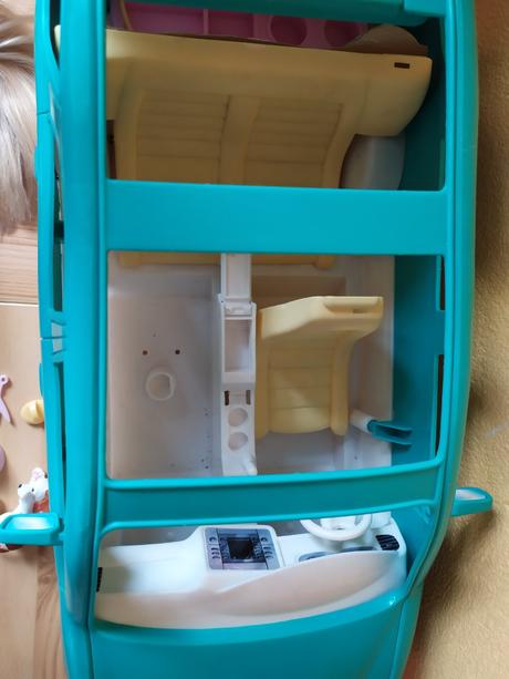 Barbie kennel care set, 