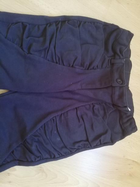 Dievčenské nohavice, 122