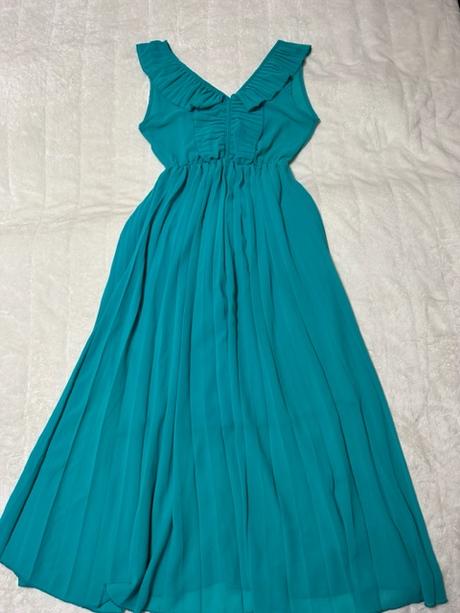 Zelené letné dlhé šaty s volánikom m/l, l