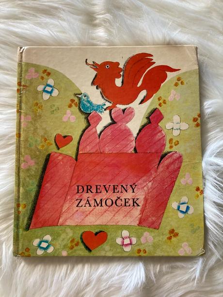 Drevený zámoček ruské ľudové rozprávky (1980),