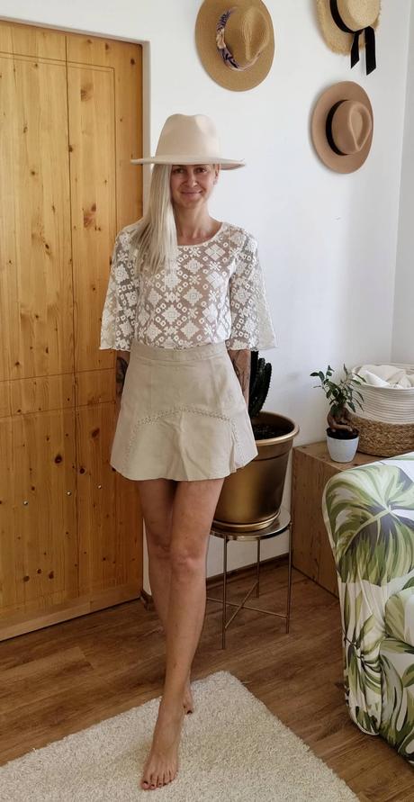 Nová kožená béžová sukňa zara, xs