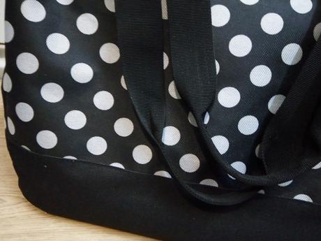 Maxi pevná taška bodkovaná,