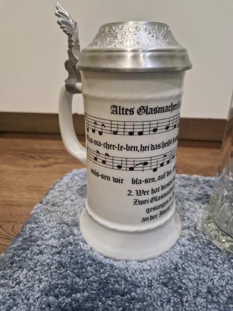 Keramicke krigle na pivo, 