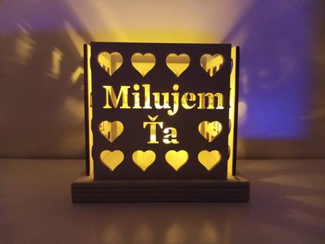 Drevený svietnik milujem ťa / ľúbim ťa, 