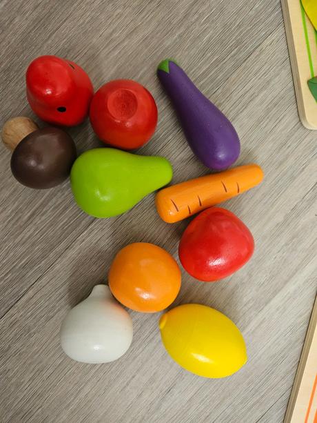 Drevene ovocie a zelenina,