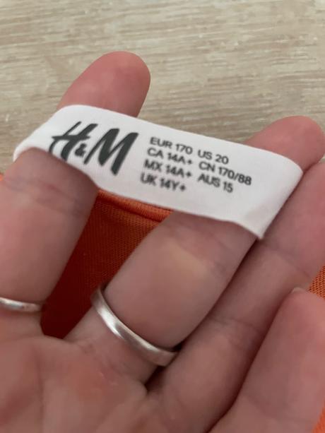 Halloween tričko, h&m,170