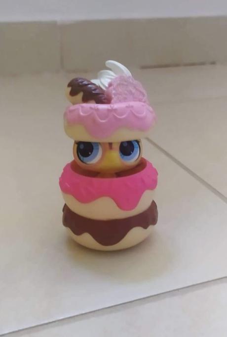 Lps little pet shop hide n sweet bee pet,