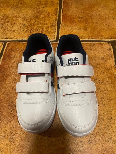 Tenisky, authority,31