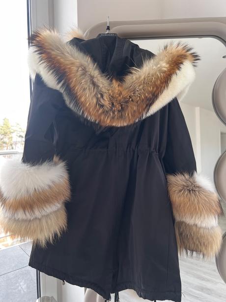 Bunda s pravou kožušinou, s
