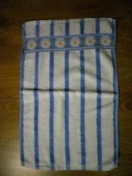 Pásikavý modro biely uteráčik 30 x 47 cm bavlnený, 