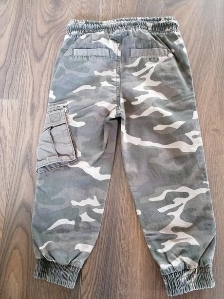 Maskacove nohavice, reserved,98