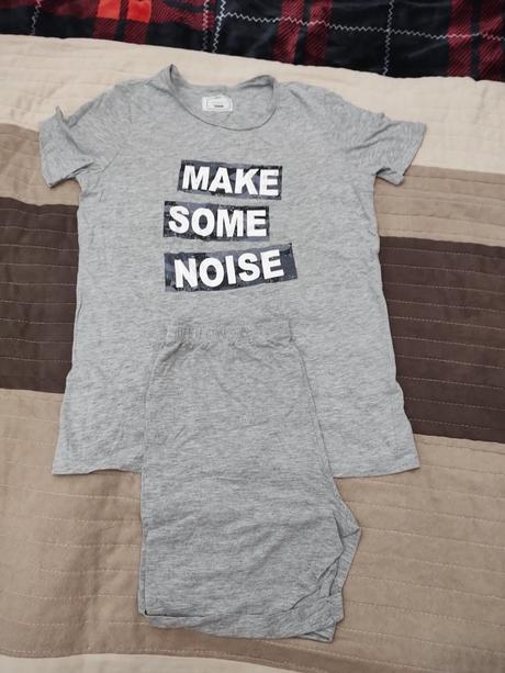 Pyžamo, tezenis,134