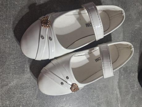 Dievčenské topánky, 32