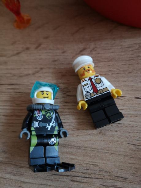 Lego city 60109 hasičský čln / loď,