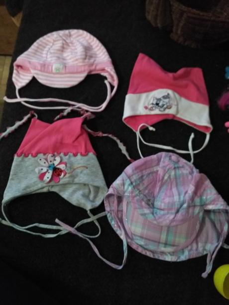 Balík čiapok, 68–80