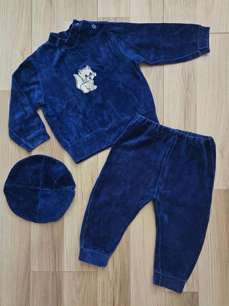 Tepláková súprava, 86