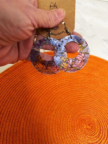 Perleťové náušnice, 