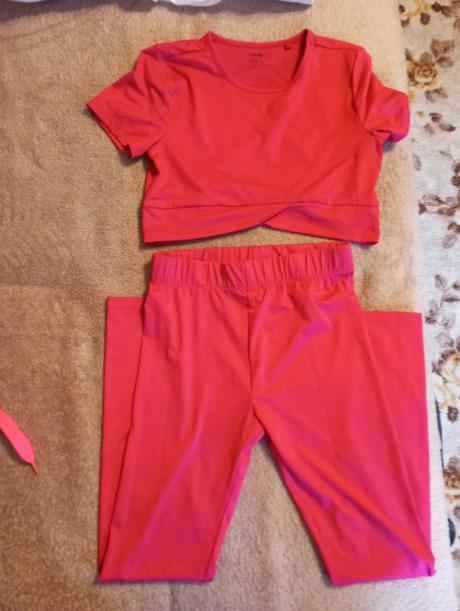 Sýtoruzovy dievčenský komplet, sinsay,140