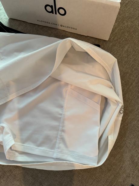 Damska alo yoga sukna, m