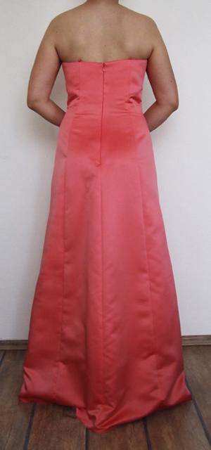 Spoločenské šaty, 38