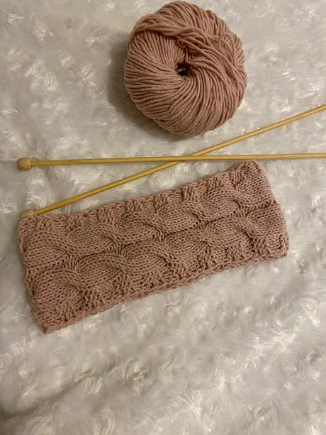 Štrikované čelenky,