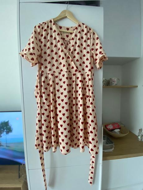 Srdiečkové letné šaty, 36